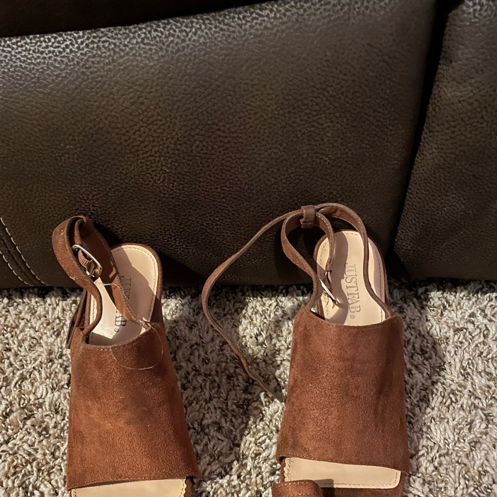 Brown Pep Toe shoes